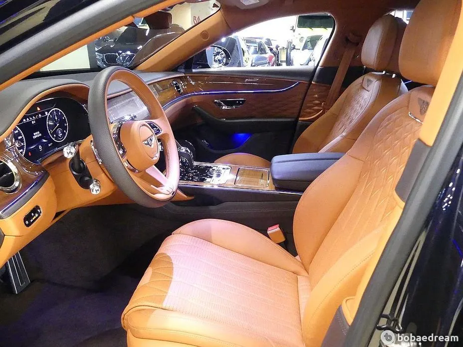 Bentley Flying Spur — фото 5