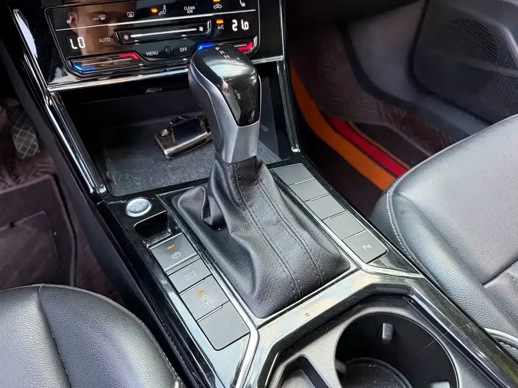 Volkswagen Passat — фото 4
