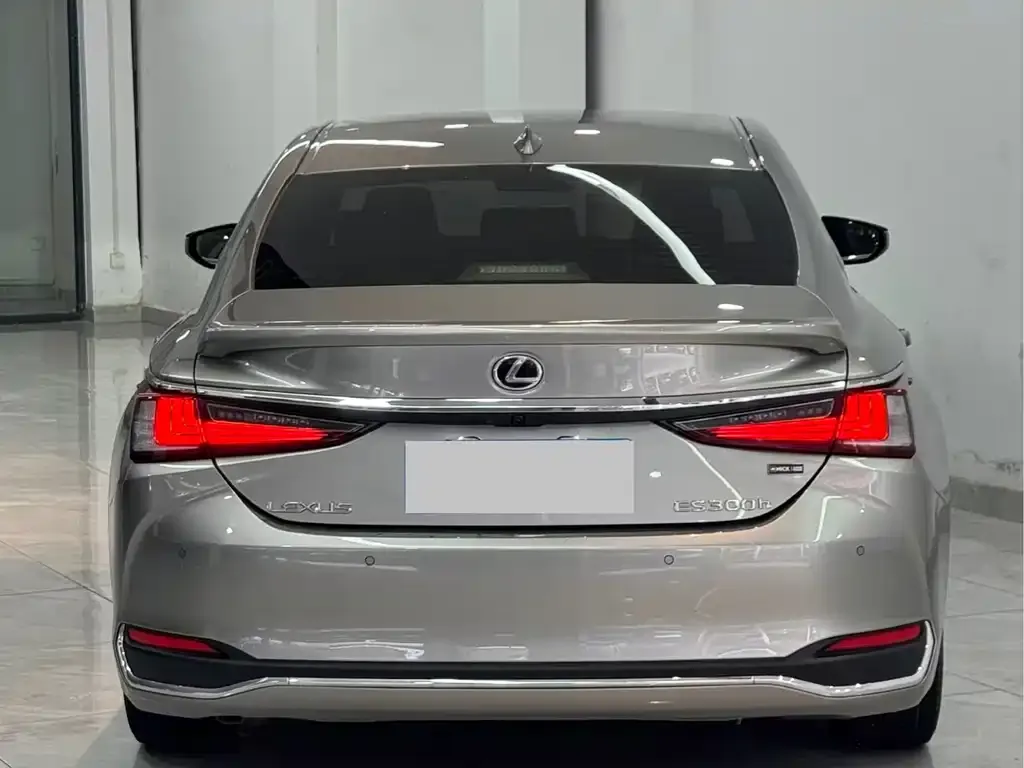 Lexus ES — фото 2