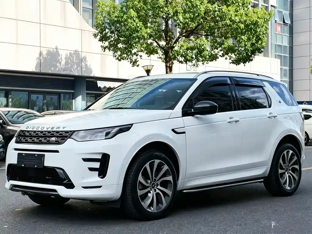 Land Rover Discovery Sport — фото 1