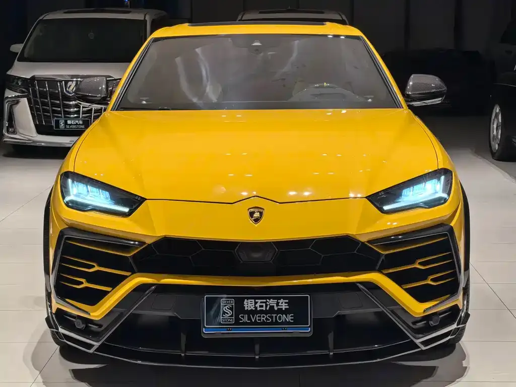 Lamborghini Urus — фото 3