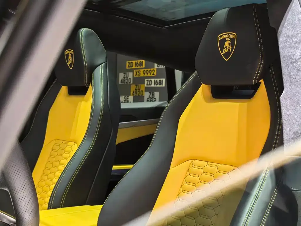 Lamborghini Urus — фото 9