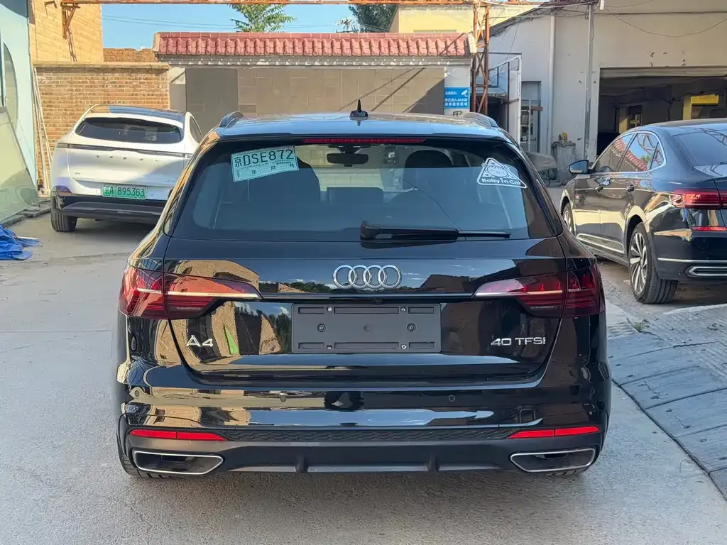 Audi A4 (Import) — фото 4
