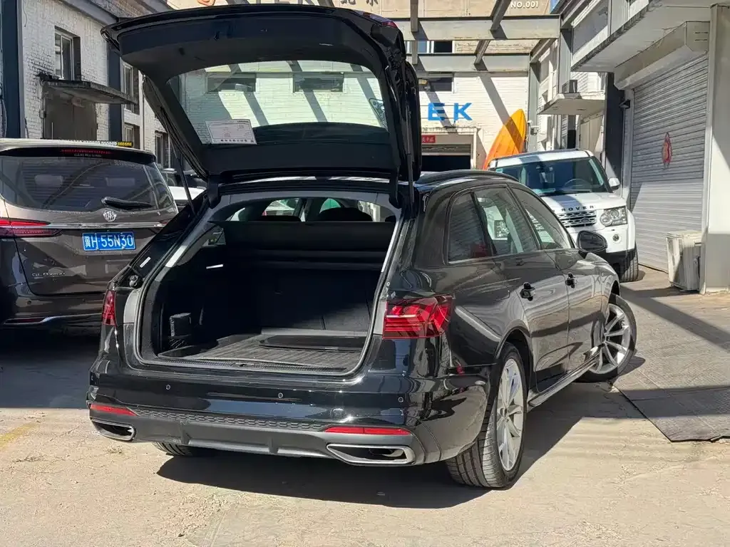 Audi A4 (Import) — фото 8
