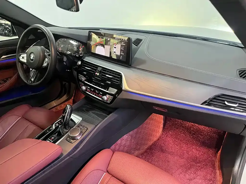 BMW 5 Series — фото 10