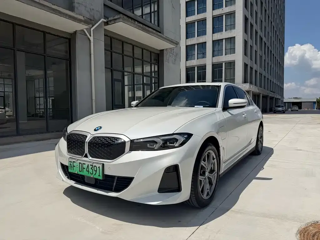 BMW i3 — фото 1