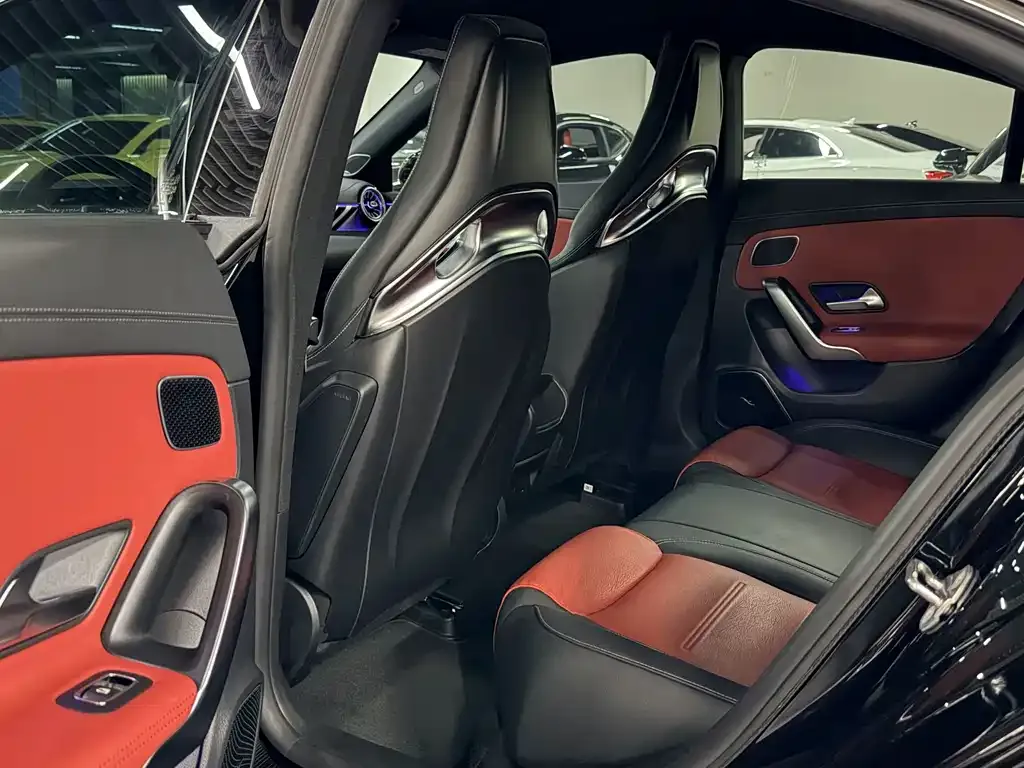Mercedes-Benz CLA AMG — фото 2