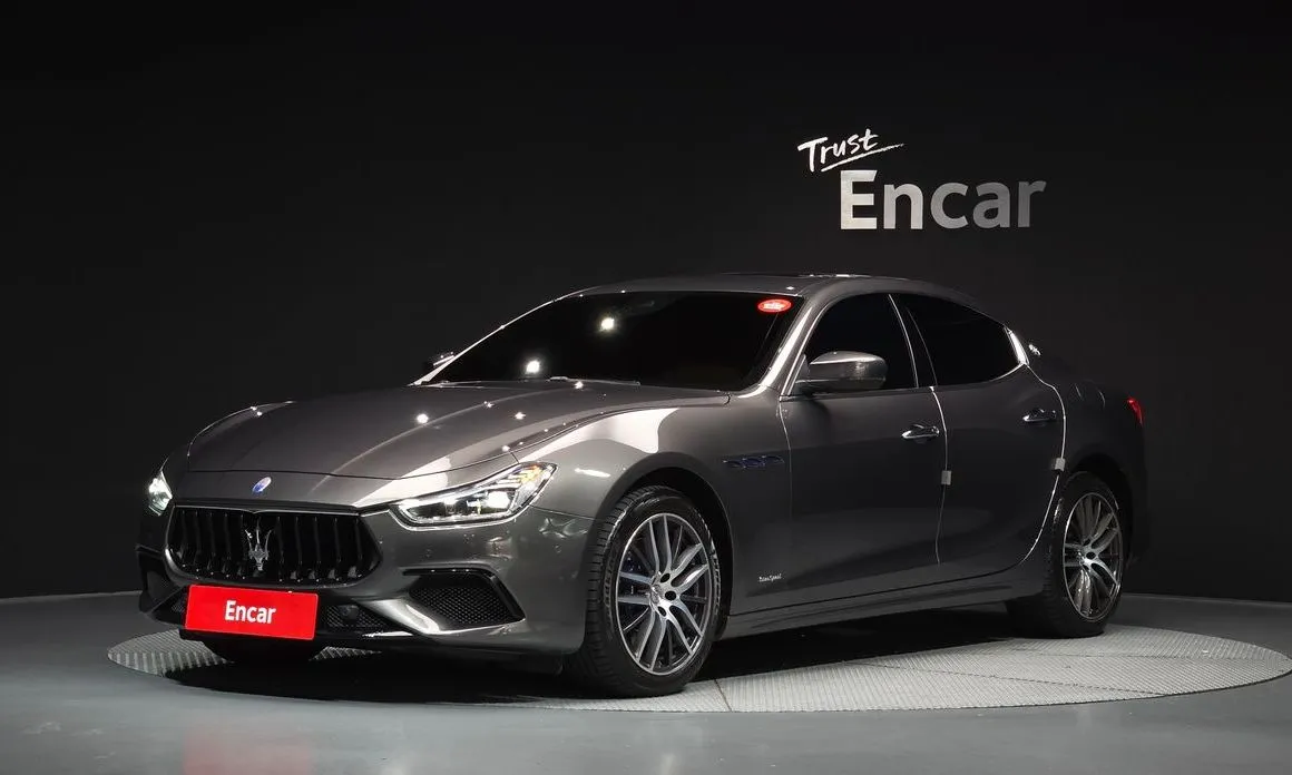 Maserati Ghibli — фото 1
