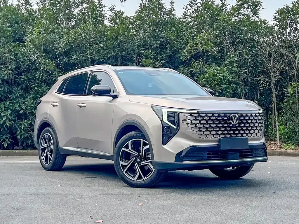 Changan CS55PLUS — фото 9
