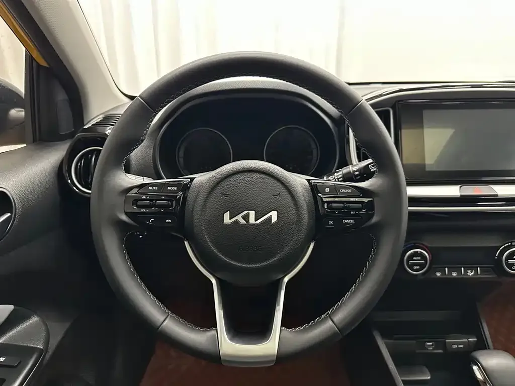 Kia KX1 — фото 9