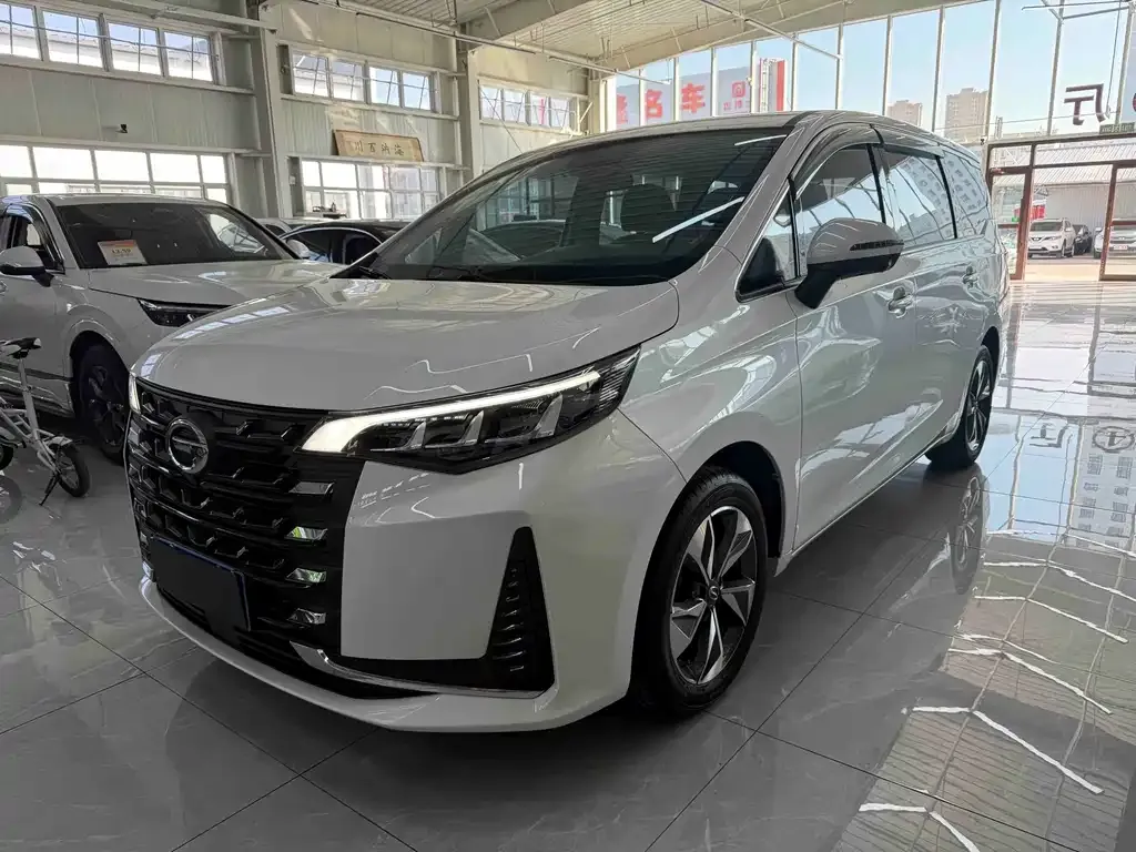 GAC Motor Trumpchi M6 — фото 1