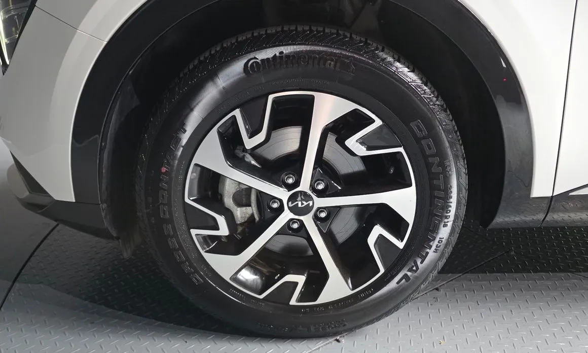 Kia Sportage — фото 10