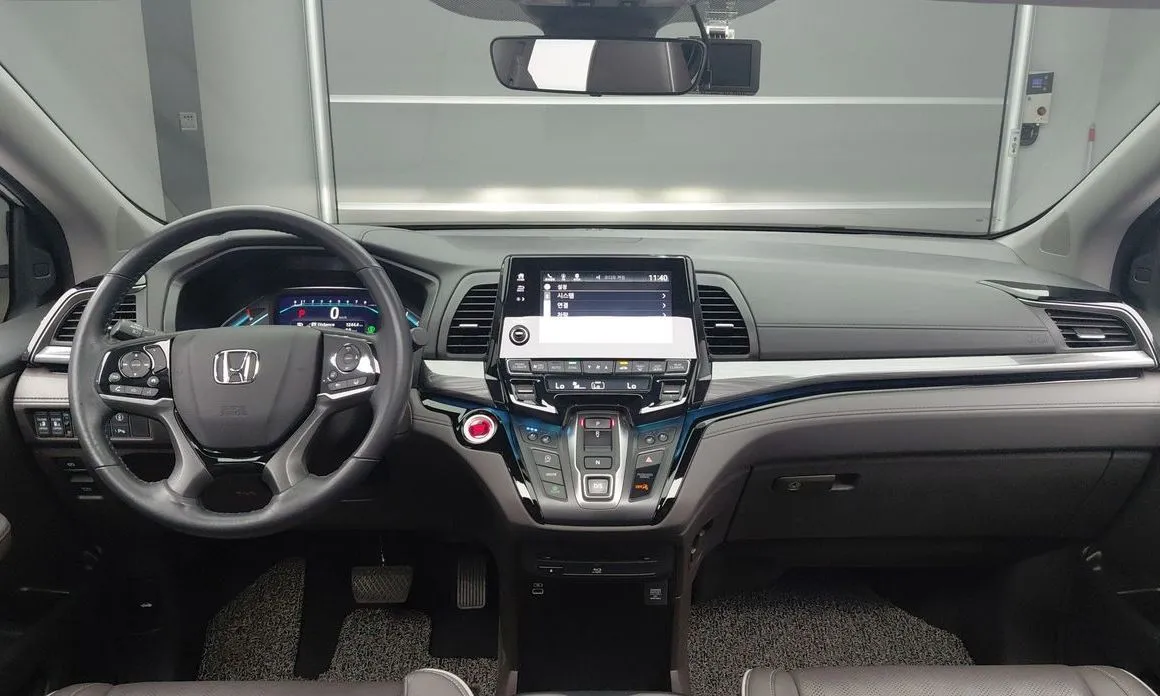 Honda Odyssey — фото 10