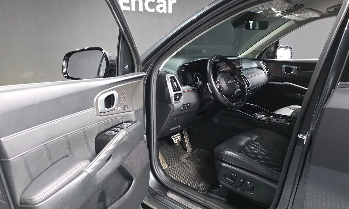 Kia Sorento — фото 8