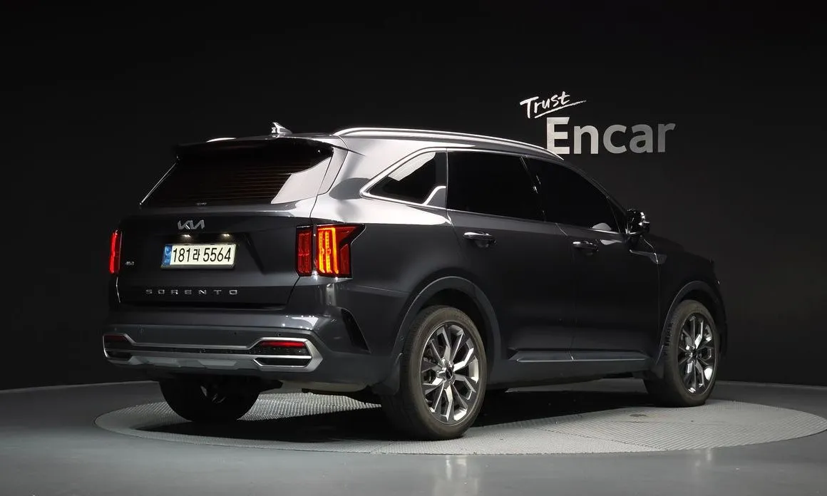 Kia Sorento — фото 5