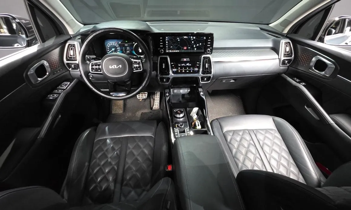 Kia Sorento — фото 7
