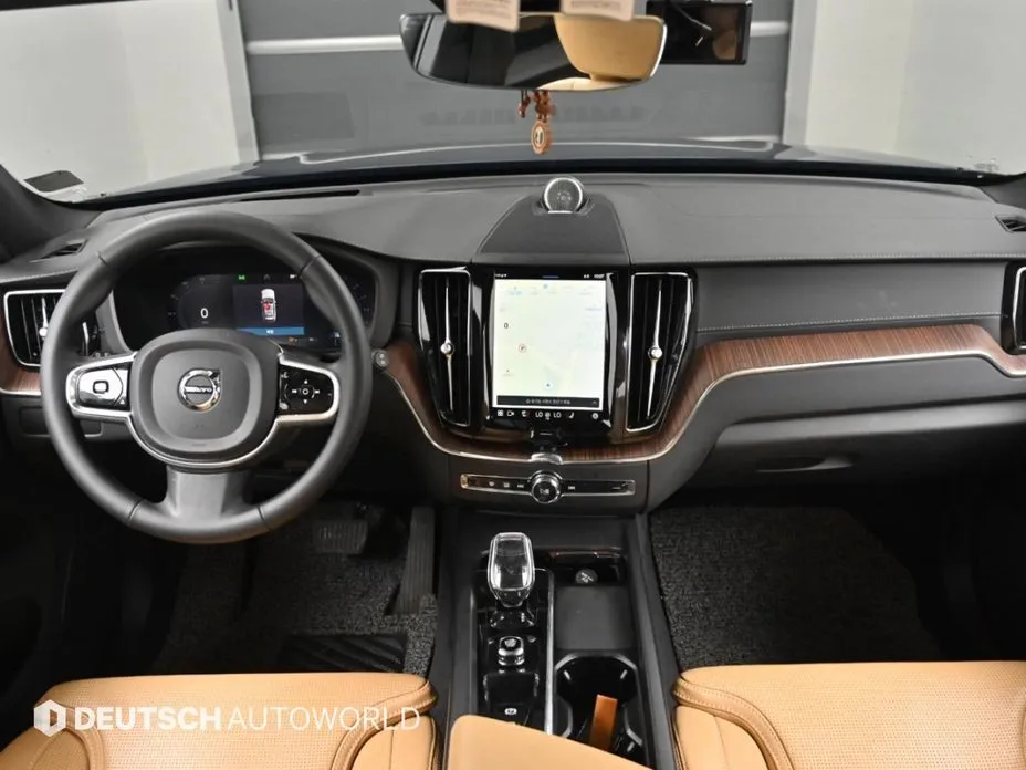 Volvo XC60 — фото 6
