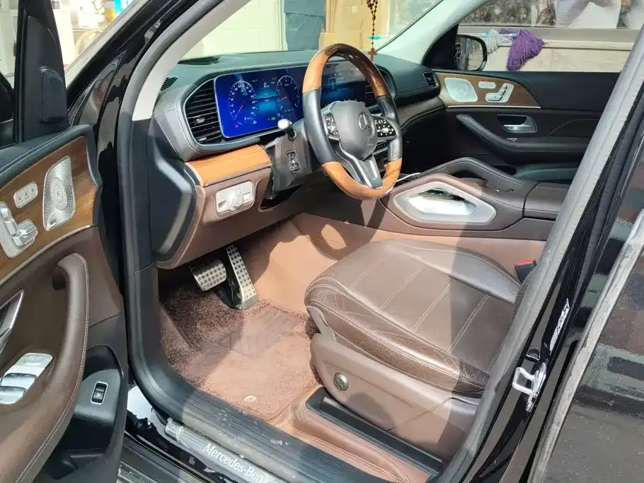 Mercedes-Benz GLS — фото 2