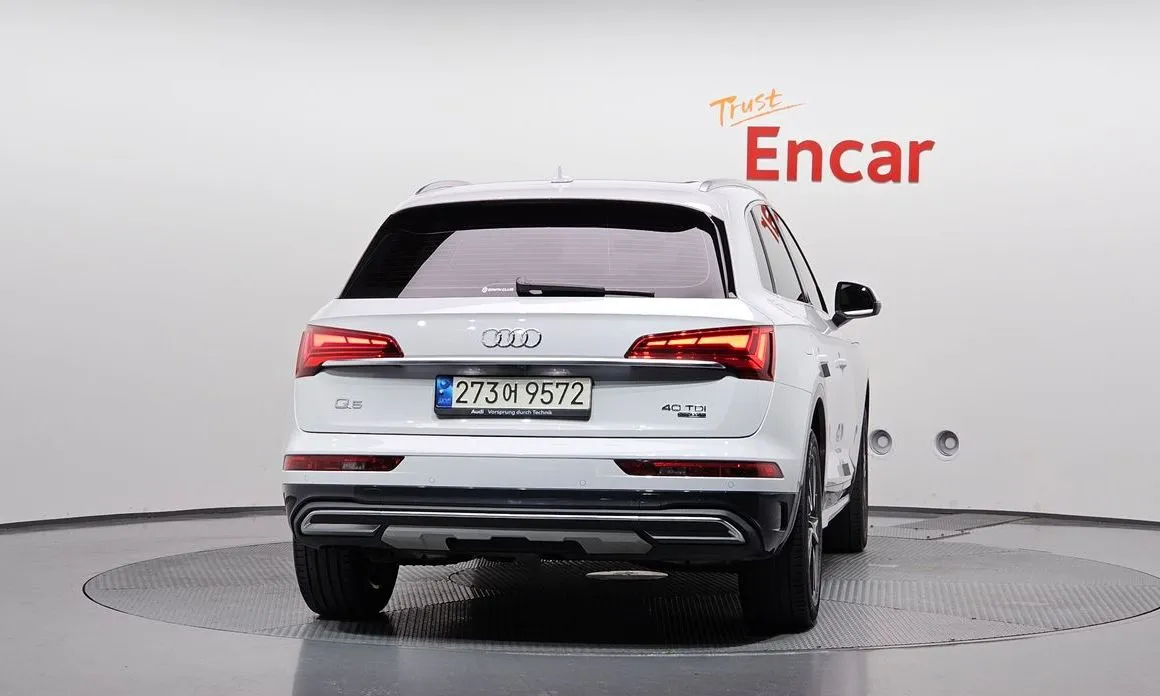 Audi Q5 — фото 10