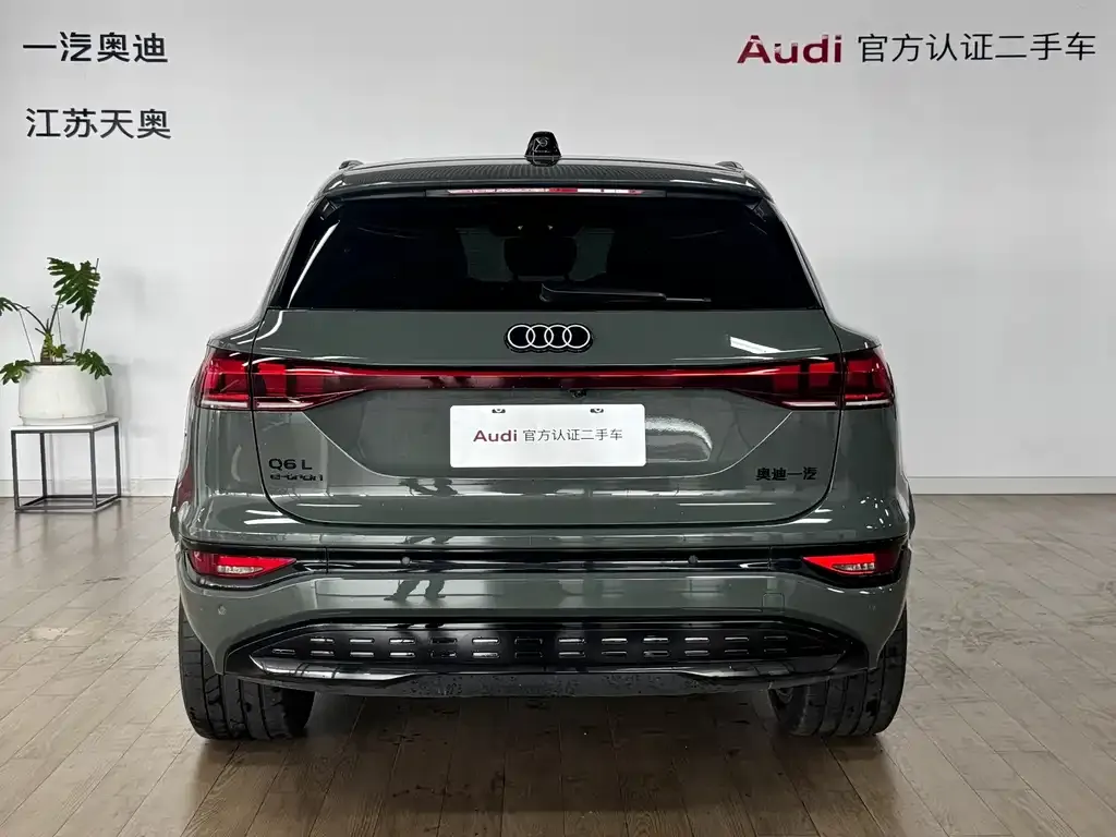 Audi Q6L e-tron — фото 6