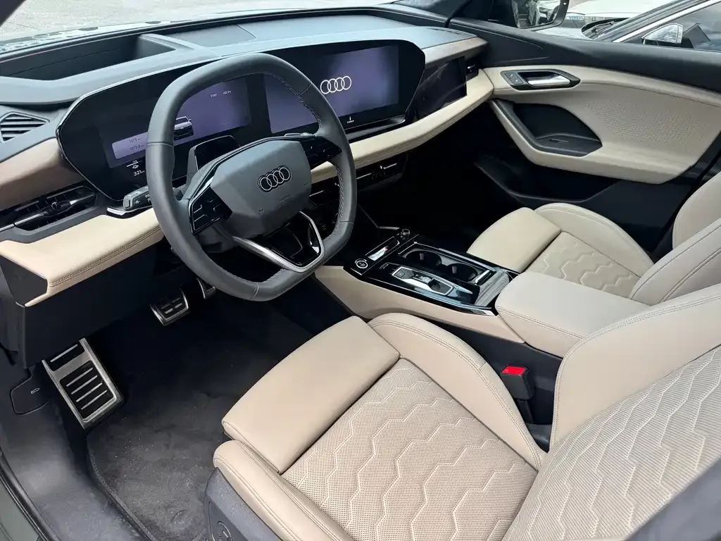 Audi Q6L e-tron — фото 9