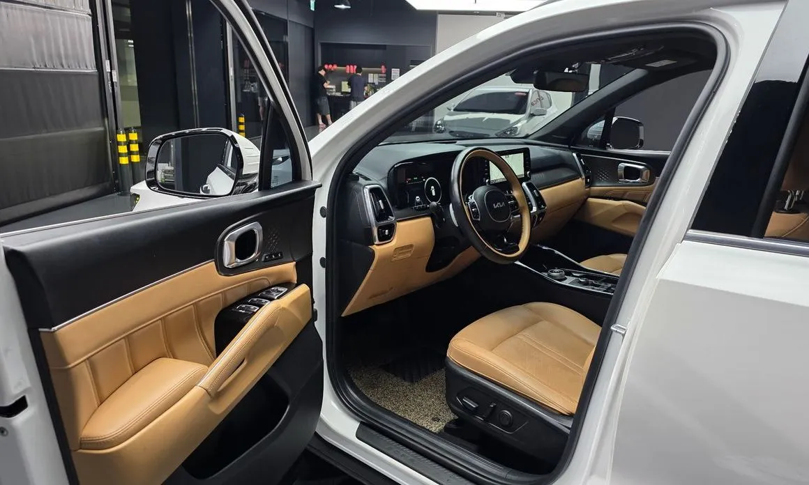 Kia Sorento — фото 7