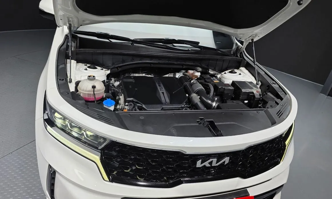 Kia Sorento — фото 8