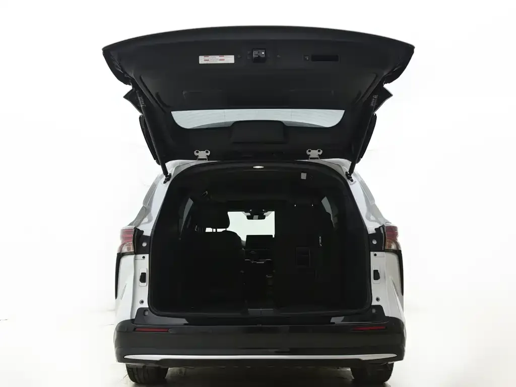 Toyota Sienna — фото 4