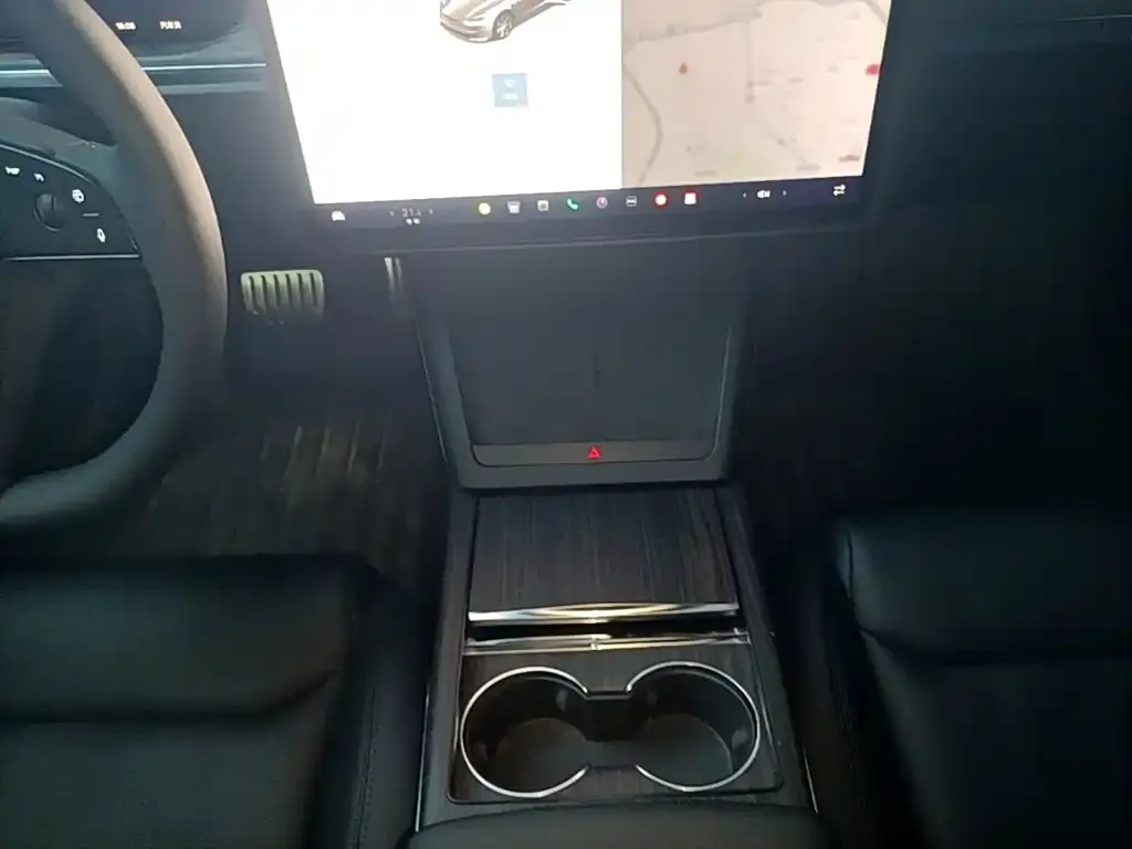 Tesla Model S — фото 2