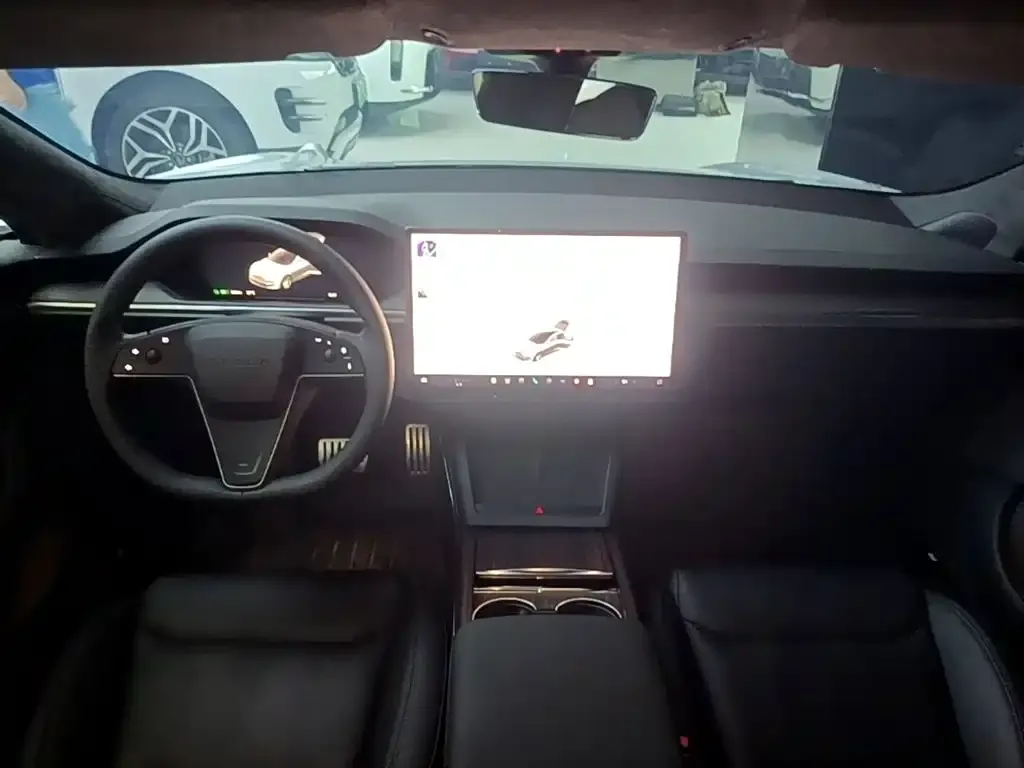 Tesla Model S — фото 3