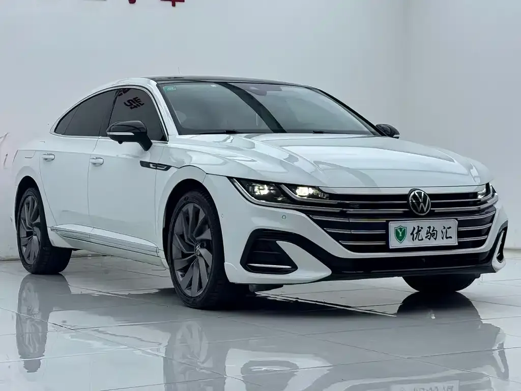 Volkswagen CC — фото 10