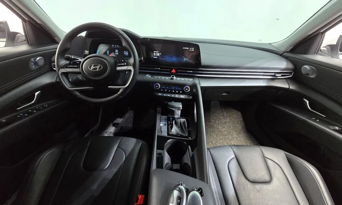 Hyundai AVANTE — фото 9