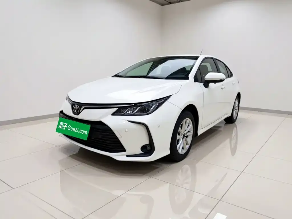 Toyota Corolla — фото 1