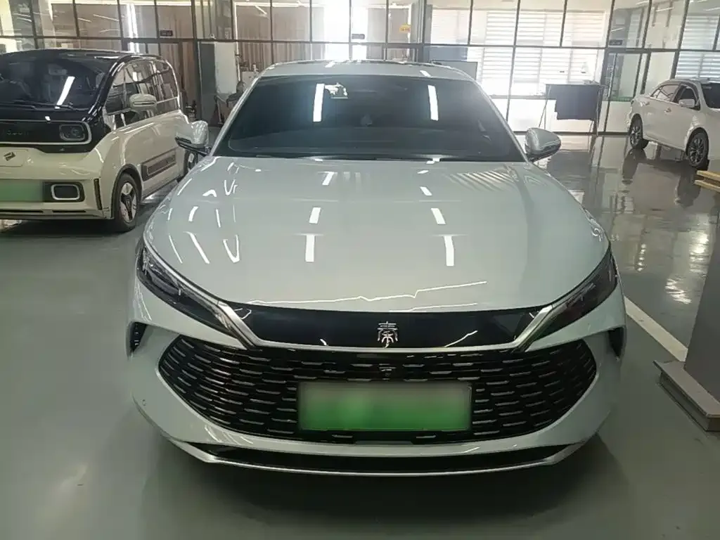 BYD Qin L — фото 8