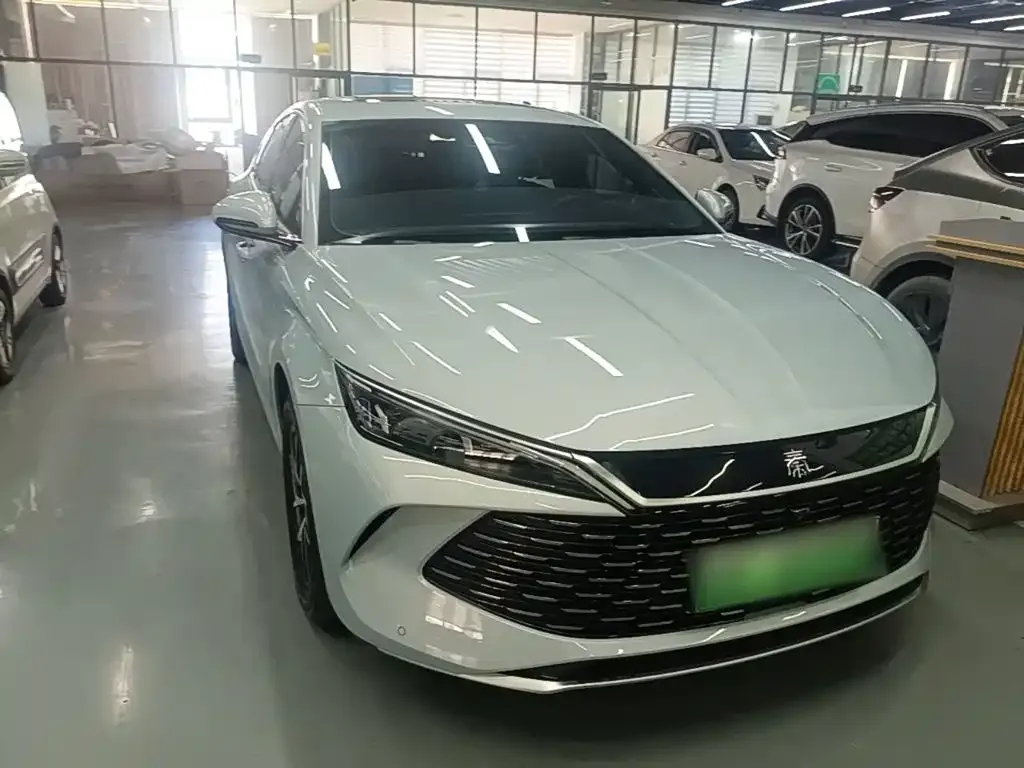 BYD Qin L — фото 4
