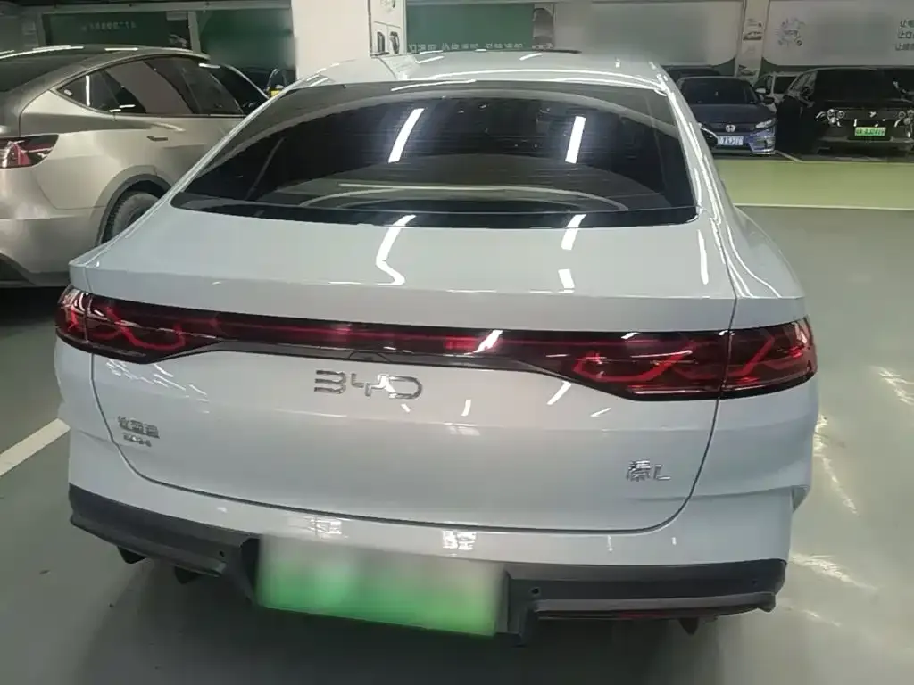 BYD Qin L — фото 6