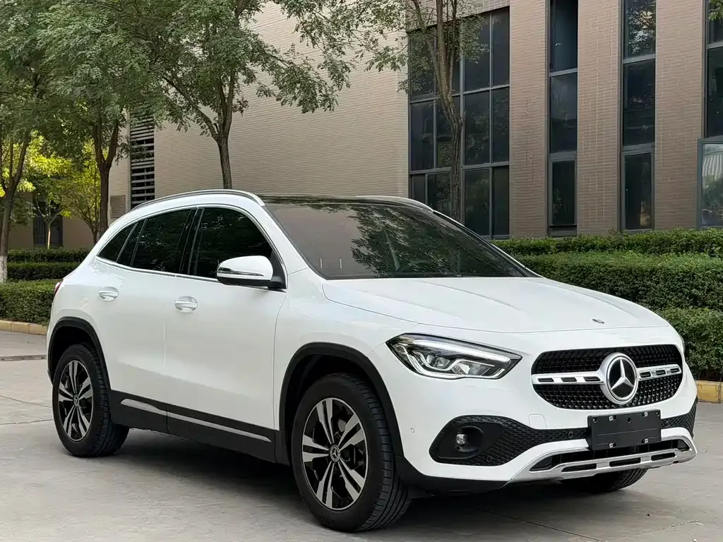 Mercedes-Benz GLA — фото 9