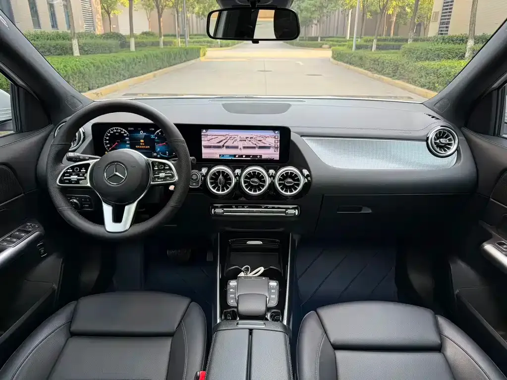 Mercedes-Benz GLA — фото 7
