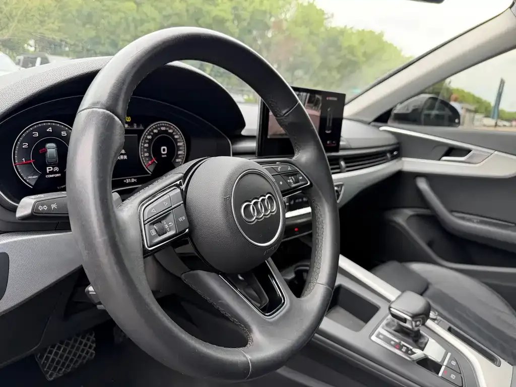 Audi A4 (Import) — фото 2