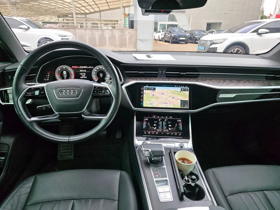 Audi A6 — фото 8