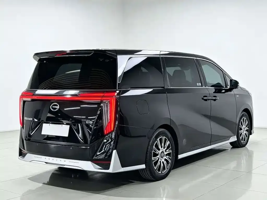 GAC Motor Trumpchi E9 — фото 10