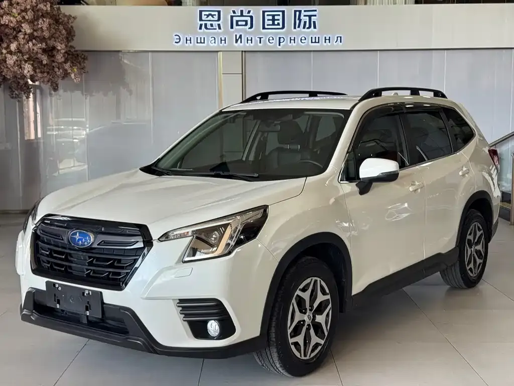 Subaru Forester — фото 1
