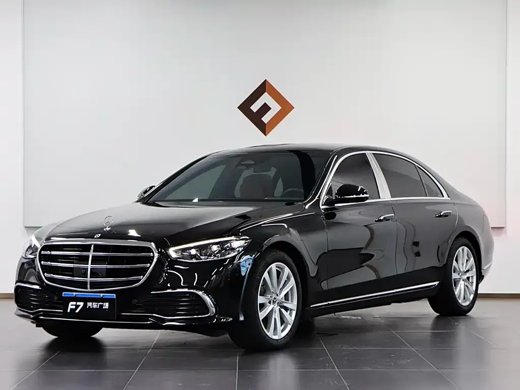 Mercedes-Benz S-Class — фото 1