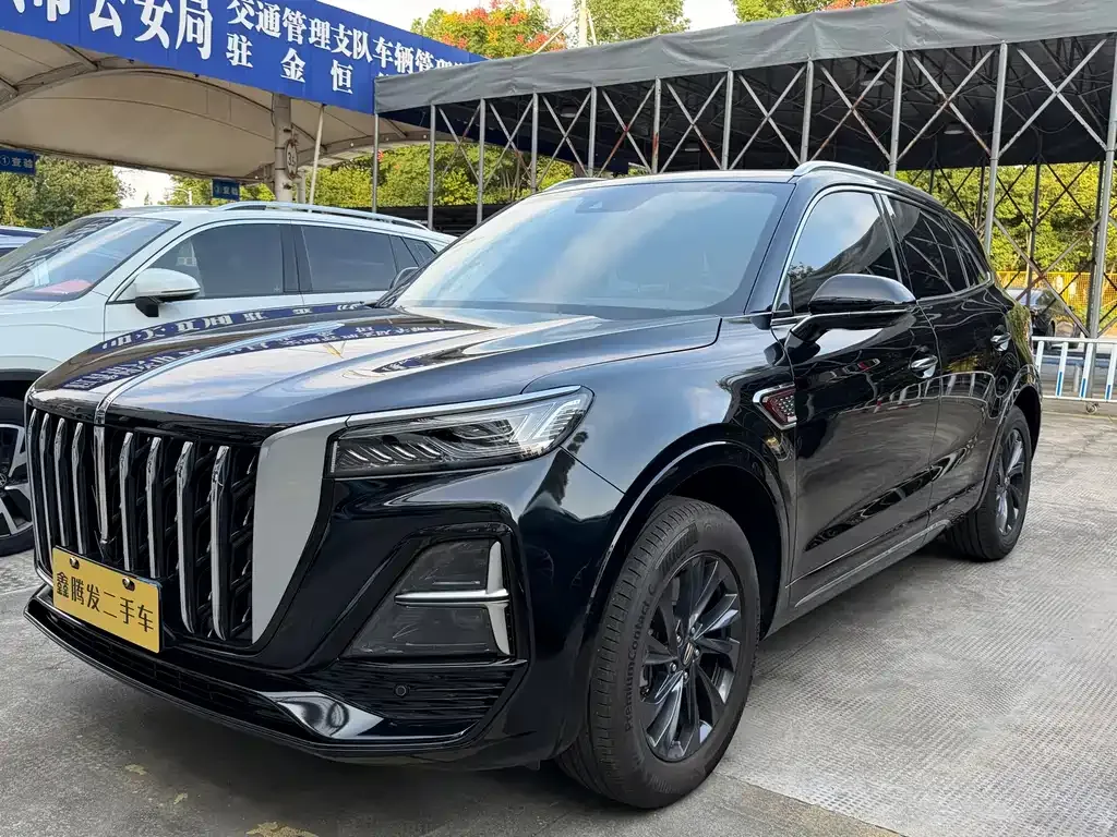 Hongqi HS5 — фото 1