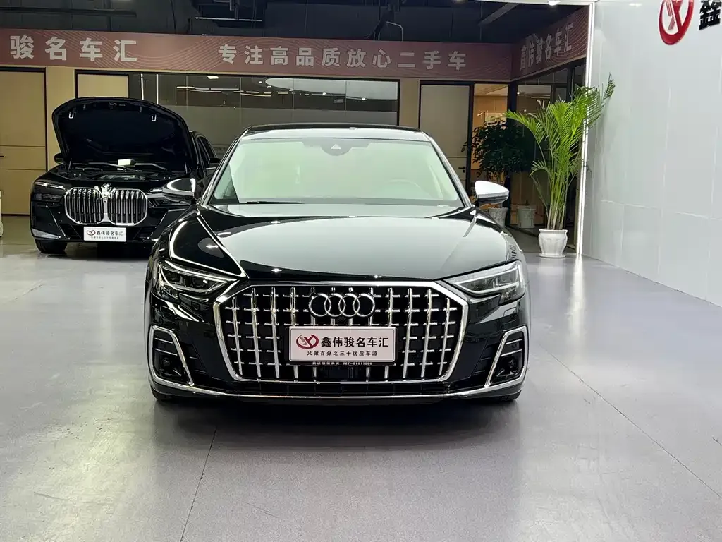 Audi A8 — фото 10