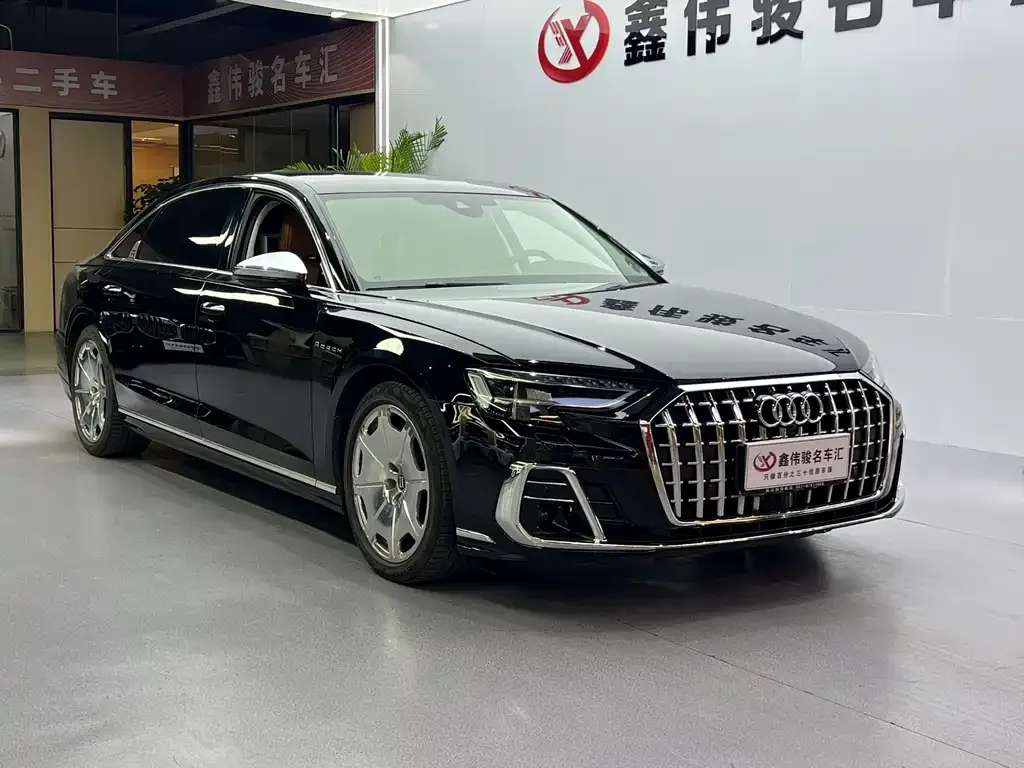 Audi A8 — фото 8