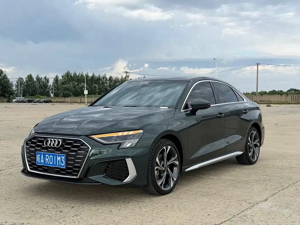 Audi A3 — фото 1