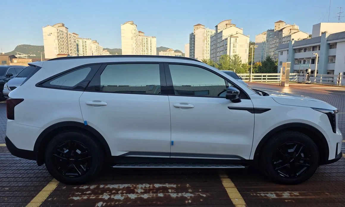 Kia Sorento — фото 6