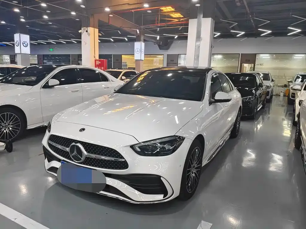 Mercedes-Benz C-Class — фото 1