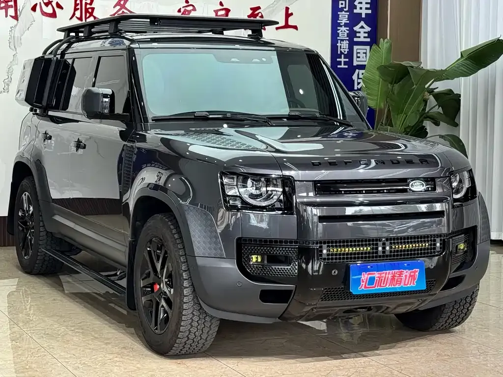 Land Rover Defender — фото 10